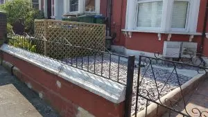 Trellis to hide 3 bins